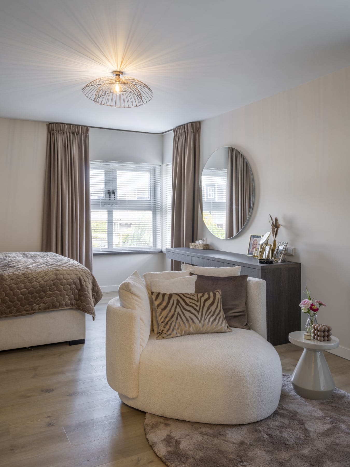 Aluminium jaloezieën voor draai-kiepramen