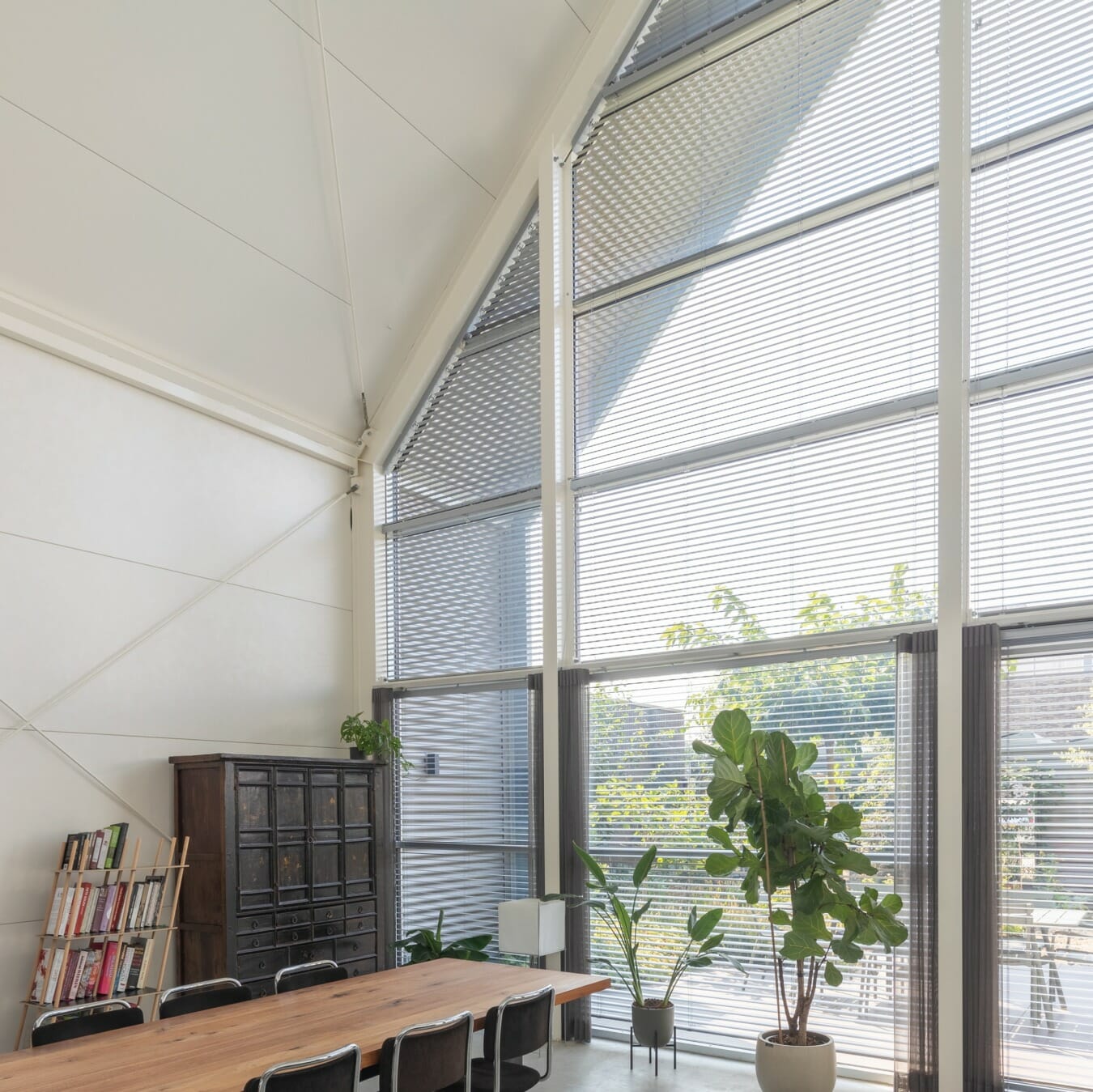 Aluminium jaloezieën trapezium raam
