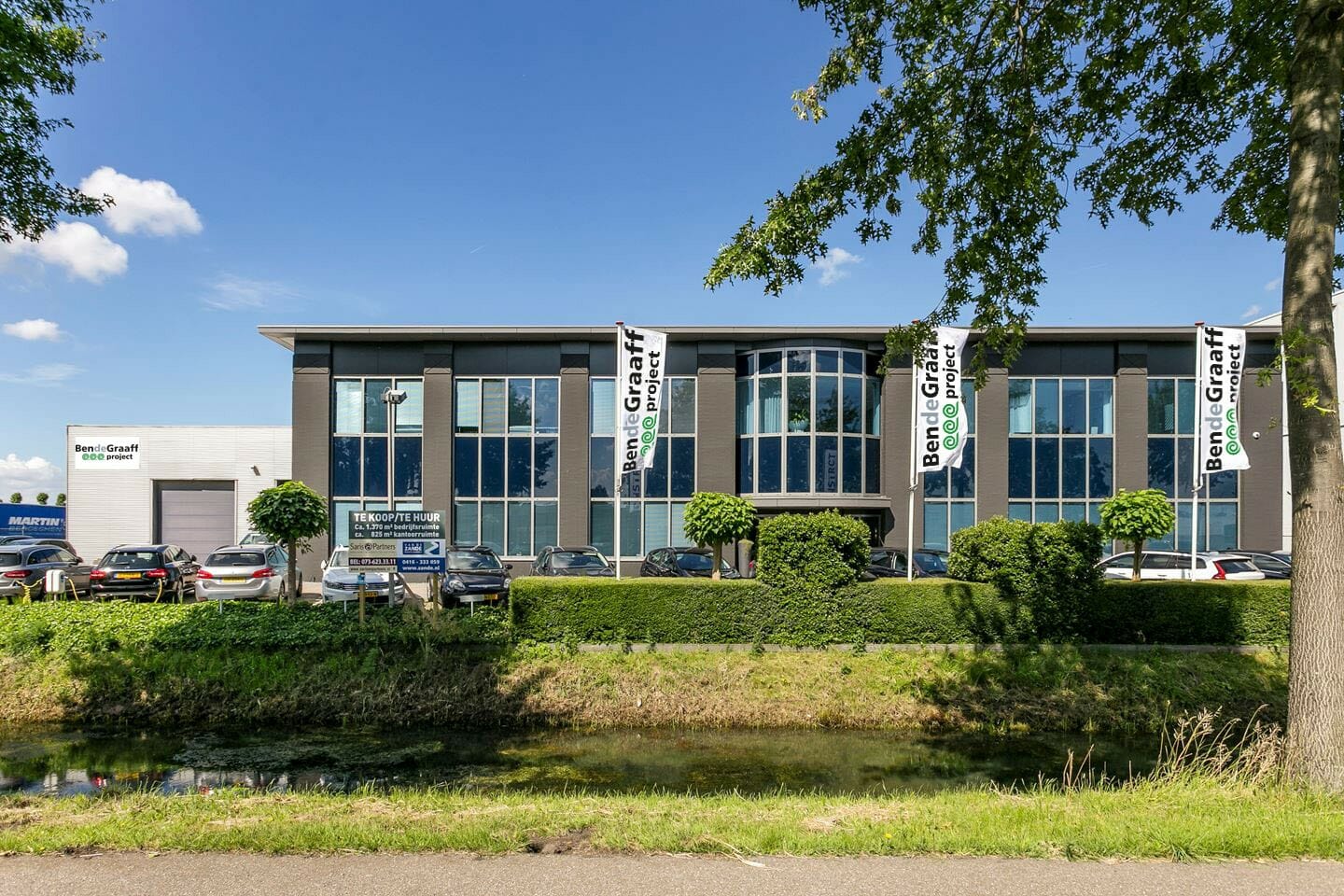 Raamdecoratie van Ben de Graaff Project Zonnelux